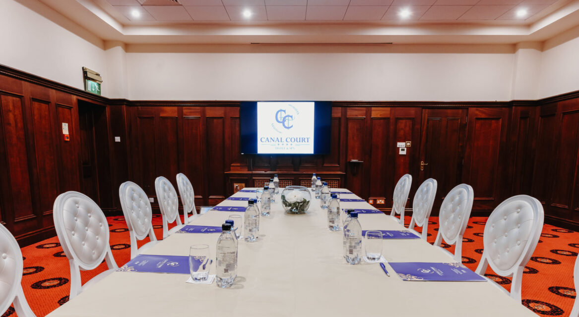 Conference Set Kearney Suite