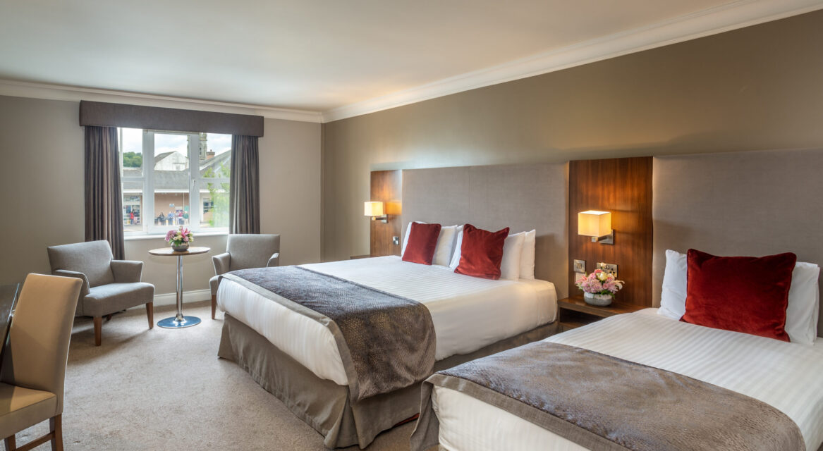 Deluxe Triple 1double 1 single