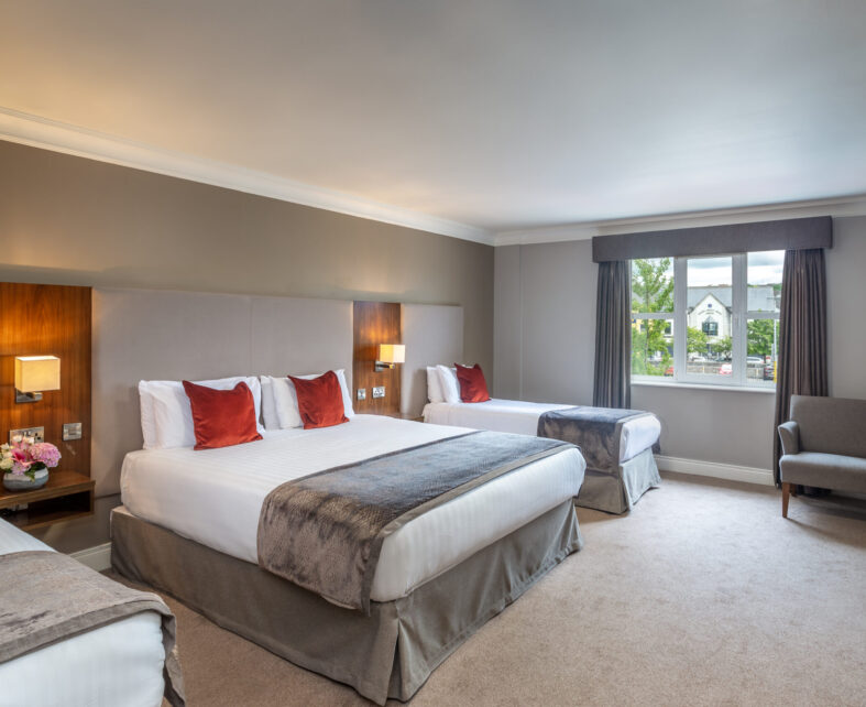 Family Room Canal Court Hotel