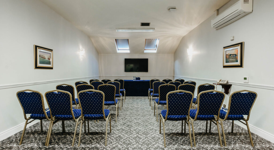 Mouren Suite Theatre