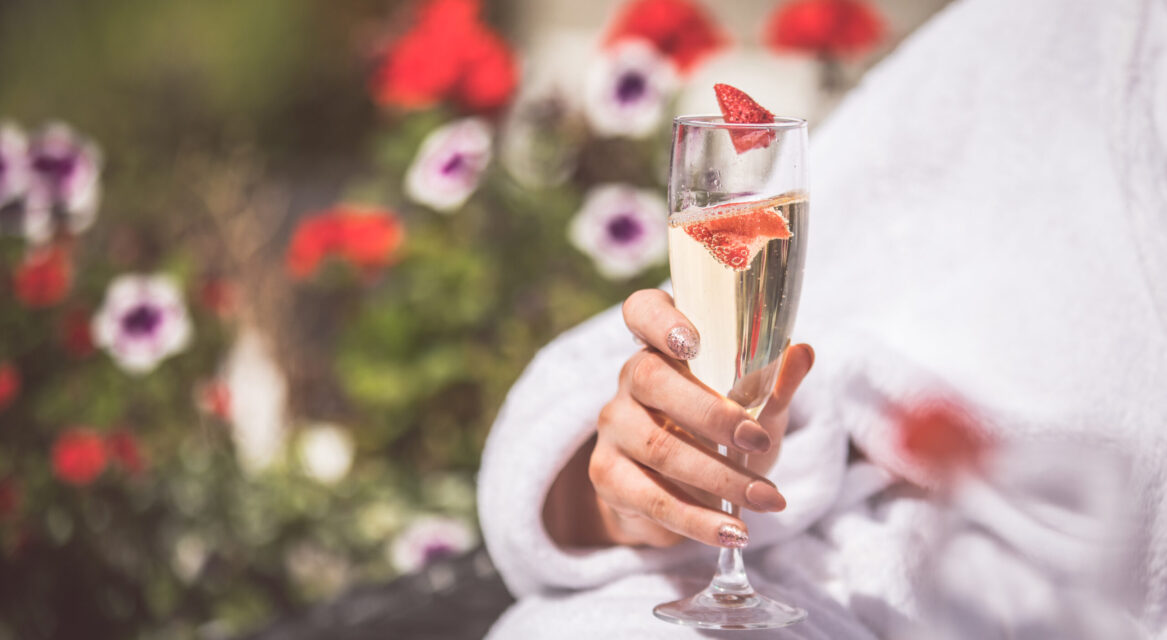 Prosecco at Canal Court Hotel