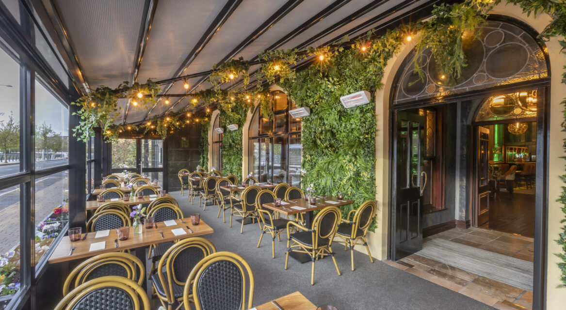 The Terrace Closed Roof Canal Court Hotel